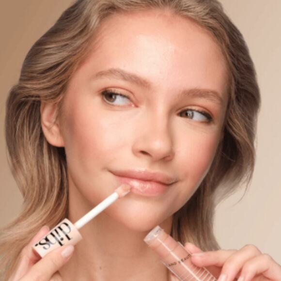 DIBS Go To Glossy Balm in Kiss Me Quick NIB - Picture 3 of 5